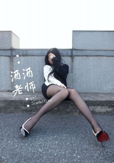 红色比基尼电影