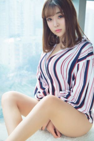 女大学生的沙龙室3