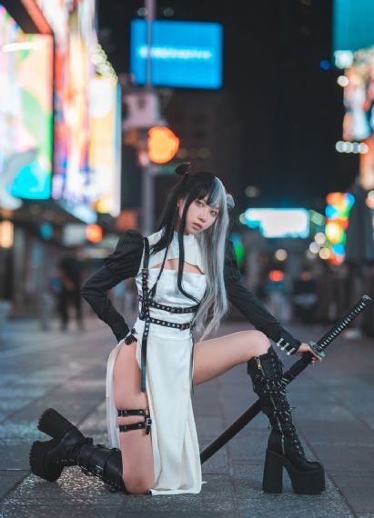 蔡卓妍雏菊