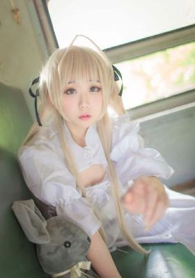 《年轻女教师2》电影