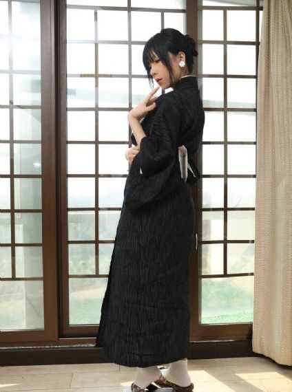 侯府荡女h女奶水